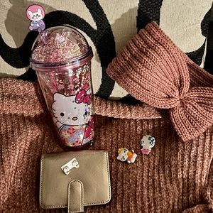 Hello kitty gift set $24